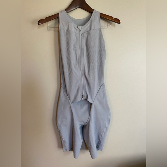 Lululemon SenseKnit Running / Cycling One-Piece Size 6 - Picture 8 of 15